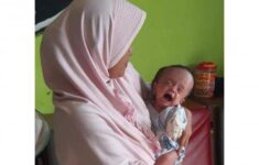 02102019bayi dibuang di kardus