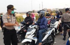 17092019pembagian masker2