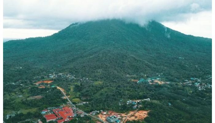 Cerita Mistis Penghuni Gunung Ranai Natuna Kepulauan Riau Beri Pinjam Barang ke Warga Sekitar, Cek Faktanya