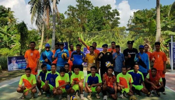 DPRD Kepri Resmi Buka Turnamen Sepak Bola Sebulang Cup II