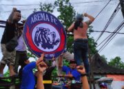 Keluarga Korban Tragedi Kanjuruhan Ikuti Aksi Aremania, Dukung Arema FC Terus Eksis