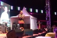 Gubernur Kepulauan Riau pada saat memberikan sambutan pada acara Milenial Carnival dan Flyover Celebration di Jln Wiranto