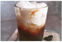 Es Kopi Gula Aren manis dan juga menyegarkan