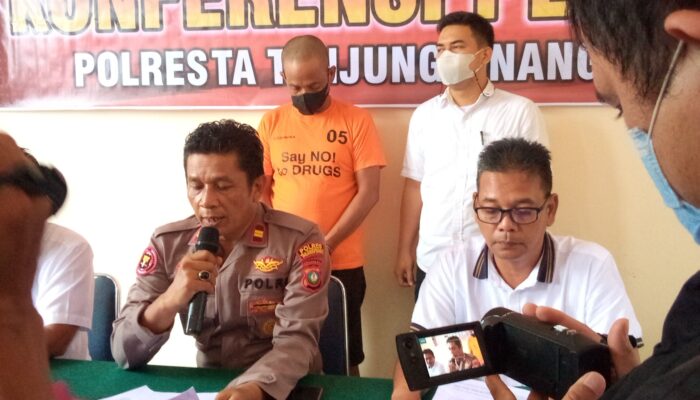 Seorang Pria diringkus Polisi Berangkatkan Calon PMI Ilegal dari Tanjungpinang Ke Malaysia
