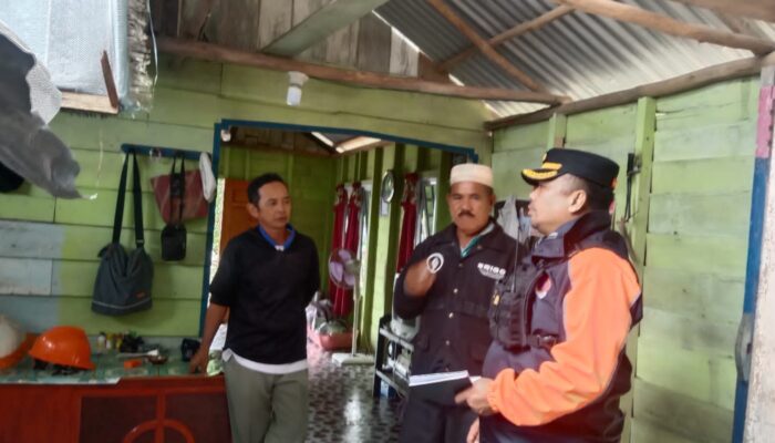 TRC BPBD Kabupaten Lingga Serahkan Bantuan Logistik Kepada Korban Bencana Alam