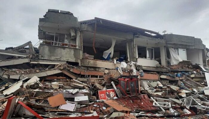 Gempa di Turki Mantan Pemain Newcastle United Dikabarkan Terjebak Reruntuhan Bangunan