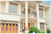 foto Fujianti Utami Putri dengan rumah barunya