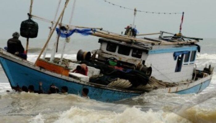 Angin Kencang, BMKG : Masyarakat Berhati-hati Gunakan Transportasi Laut
