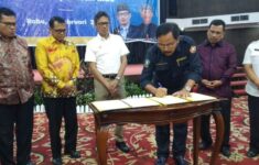 Gubernur Kepri Lantik Pengurus IWKR dan IPMKR