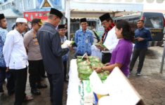 Gubernur Kepri Tinjau Pasar Murah Ramadhan 1440 H