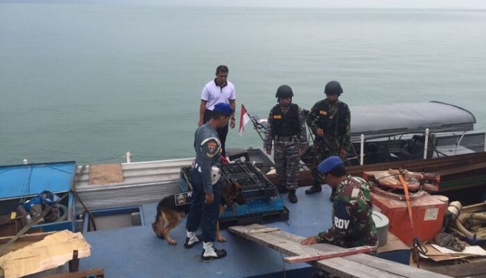 Diduga langgar undang undang pelayaran, KM Lintas Laut 4 diamankan tim WFQR Lantamal IV