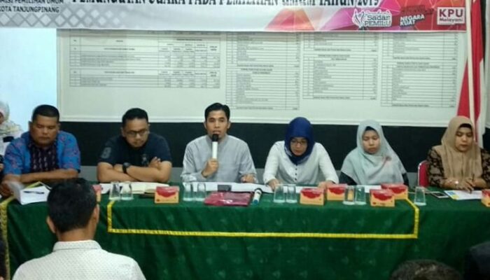 Sebanyak 54 Pemilih Ganda Ditemukan dari Pencermatan DPT Oleh Bawaslu Tanjungpinang