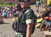 Berbagi Berkat Natal Bersama Masyarakat Arwanop di Mimika Papua, Kolonel Charles Sagala : TNI Hadir Untuk Melindungi dan Menganyomi