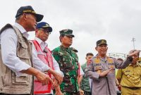 Kapolri Jenderal Listyo Sigit Prabowo ketika meninjau persiapan arus mudik lebaran di Pelabuhan Merak Banten