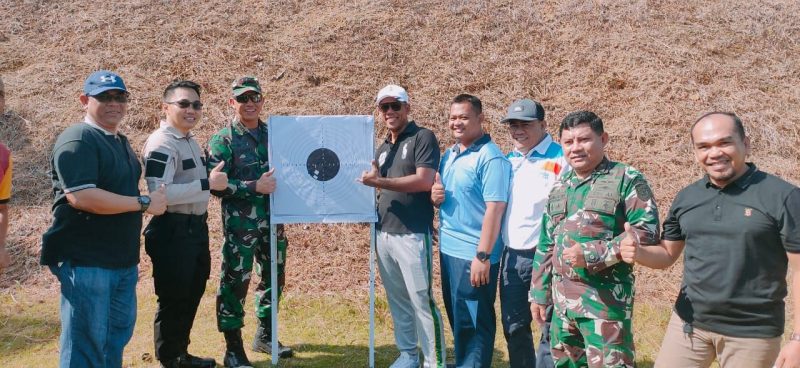 Dandim 0315 Tanjungpinang bersama Kapolres Bintan dan FKPD ketika mengikuti kegiatan Lomba Menembak