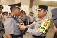 Upacara serah terima jabatan Kapolsek Tanjungpinang Timur oleh Kapolresta Tanjungpinang di Ruang Rupatama Mapolresta Tanjungpinang