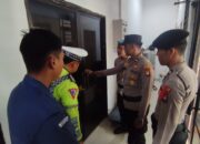 Operasi Mantap Brata Seligi, 8 Orang Personil Polres Bintan Menjaga Penyimpanan Logistik KPU Bintan