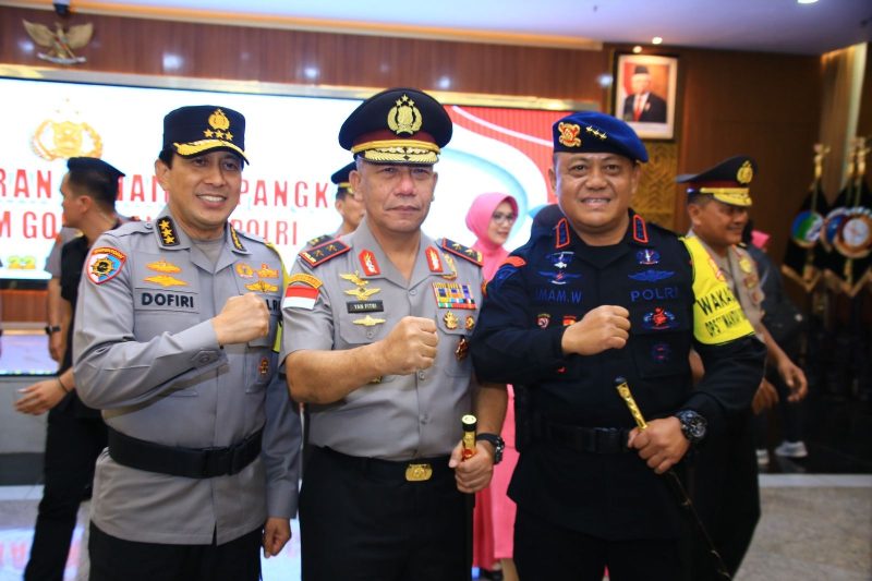 Kapolda Kepri Irjen Pol Drs Yan Fitri Halimansyah usai menerima kenaikkan pangkat setingkat lebih tinggi di Jakarta