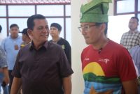 Gubernur Kepri Ansar Ahmad saat dampingi Menparekraf Sandiaga Uno di Tanjungpinang, Minggu (31/12/2023)