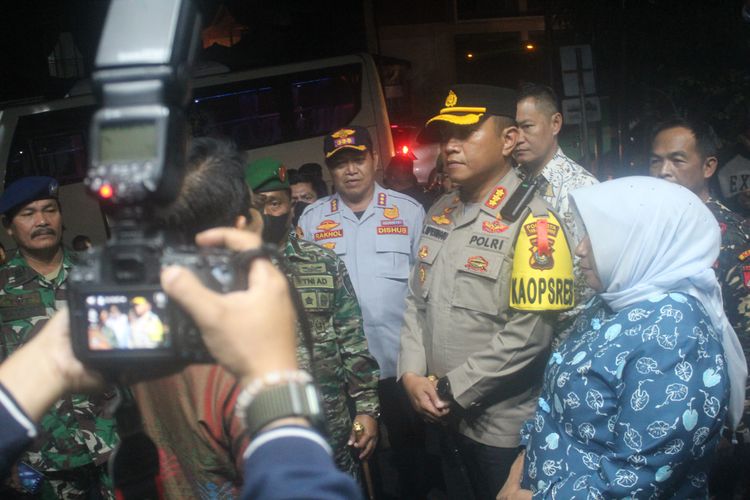 Kapolresta Tanjungpinang bersama FKPD saat memantau malam natal di gereja kampung baru Sabtu ( 24/12 ) malam foto Indrapriyadi