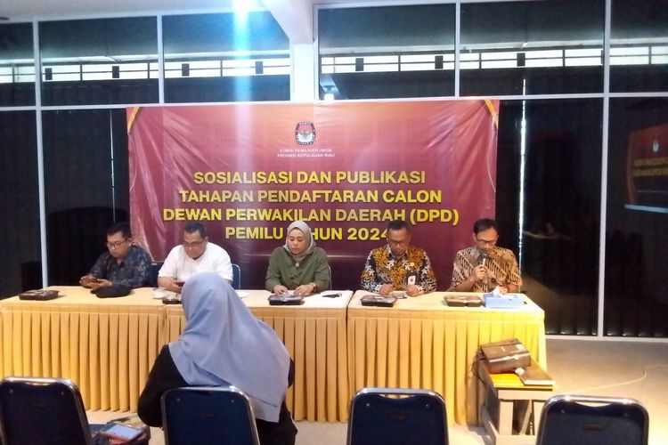 sosialisasi dan Publikasi Tahapan Pendaftaran calon Dewan Perwakilan daerah ( DPD ) Pemilu tahun 2024 di Kantor KPU Provinsi Kepri Jl RH Fisabilillah Km 8 atas