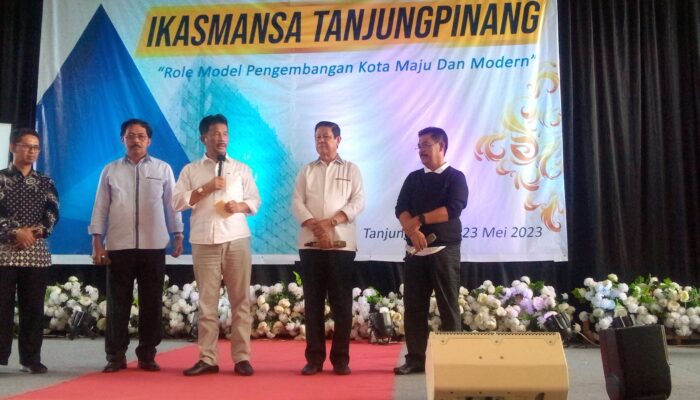 Pertemuan Silaturahmi IKASMANSA Tanjungpinang, HMR: Infrastruktur Nomor Satu Dalam Kemajuan Suatu Daerah