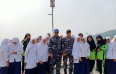 KRI Teluk Sibolga 536 Laksanakan Giat Open Ship