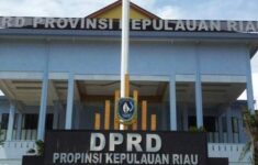 Kantor DPRD Provinsi Kepri di Dompak Tanjungpinang 640x330 1
