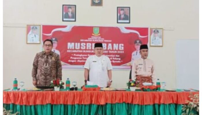 Ketua DPRD Natuna Daeng Amhar Hadiri Musyawarah Rencana Pembangunan Kecamatan Bunguran Tengah