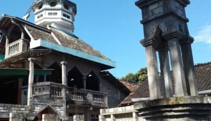 Mistery Dibalik Makam Sunan Bonang dan Masjid Tiban di Lasem