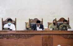 Paripurna DPRD Batam Wali Kota Sebut Proyeksi APBD 2021 Rp295 Triliun