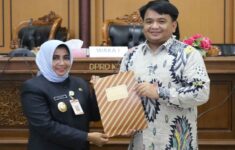 Paripurna Penetapan 14 Ranperda Atas Propemperda Kota Tanjungpinang Tahun 2019