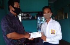 SMPN 1 Palmatak Umumkan Kelulusan dengan Datangi Rumah Siswa