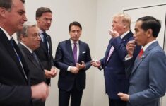 Trump Berbagi Permen Sambil Bincang Santai dengan Presiden Jokowi