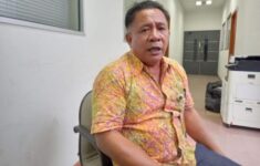 Tumbur Hutasoit SH Anggota Komisi lll DPRD Kota Batam 402188402
