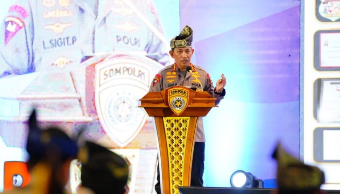 Menutup Rakernis SSDM Polri di Kepri, Kapolri Jenderal Listyo Sigit Prabowo  Berikan Arahan Penting