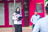 Kepala Divisi Pemasyarakatan Kemenkumham Kepri Dwinastiti memimpin Renungan dan Doa Bersama di Lapas IIA Batam
