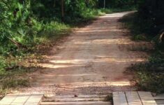 akses jalan lingga