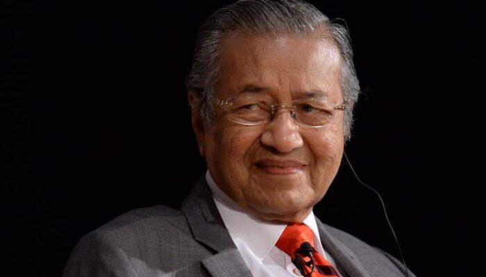 Mahathir Mohamad Tolak Donasi Rp 365 Miliar
