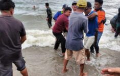 pantai pelangi