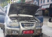 Muncul Api Dibagian Kap, Mobil Dinas Pemko Tanjungpinang Terbakar