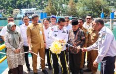 Ansar Ahmad Resmikan Dermaga Apung