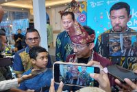 Menparekraf Sandiaga Uno usai memberikan materi pada Workshop Kata Kreatif, Minggu (4/8/2024) Foto: Indrapriyadi