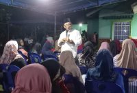 Di hadapan warga Lembah Merpati Kelurahan Batu IX, Lis Darmansyah sampaikan visi misi Bima Sakti, Sabtu (9/11/2024) foto: Indrapriyadi
