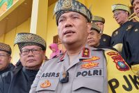 Kapolda Kepri Irjen Pol Asep Safrudin usai mengikuti prosesi adat Melayu Tepuk Tepung Tawar di Gedung LAM Balai Adat Seri Indera Sakti Tanjungpinang, Rabu (19/2/2025) foto: Indrapriyadi 