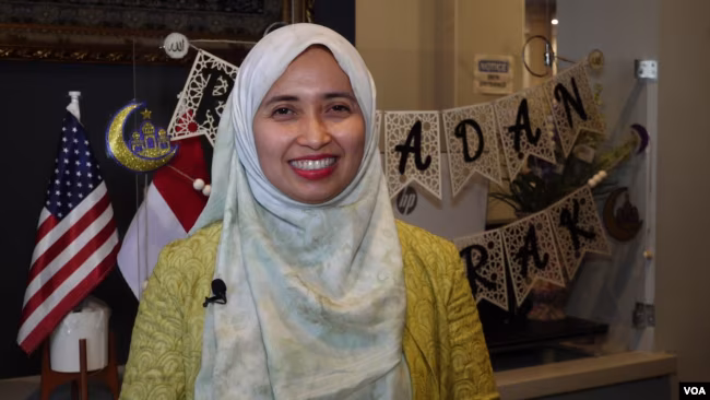 Berbagi Kebaikan Ramadan: Masjid At-Thohir Los Angeles Bagi-bagi Bingkisan ke Tetangga 2 36a2e9a9 da0f 4a69 a507 08dd5afe0892 w650 r0 s