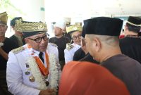 Walikota Tanjungpinang Lis Darmansyah saat tiba di Bandara RHF Tanjungpinang, Sabtu (1/3/2025) foto: Istimewa 