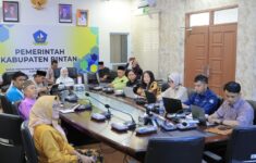 Ketua PAUD Bintan memimpin Advokasi dan pendampingan Wajib Belajar Prasekolah, Jum’at (23/5/2025) foto: Pemkab Bintan