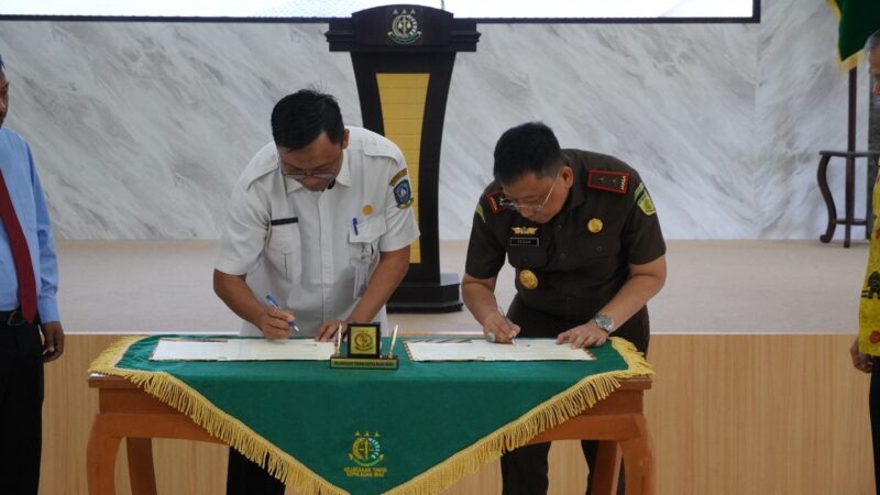 Penandatanganan PKS antara Kejati Kepri dan RSUD RAT, Selasa (24/6/2025) foto: Penkum Kejati Kepri