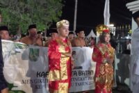 Para Kafilah Batam saat mengikuti pembukaan STQH XI Provinsi Kepri, Sabtu (21/6/2025) foto: Indrapriyadi 